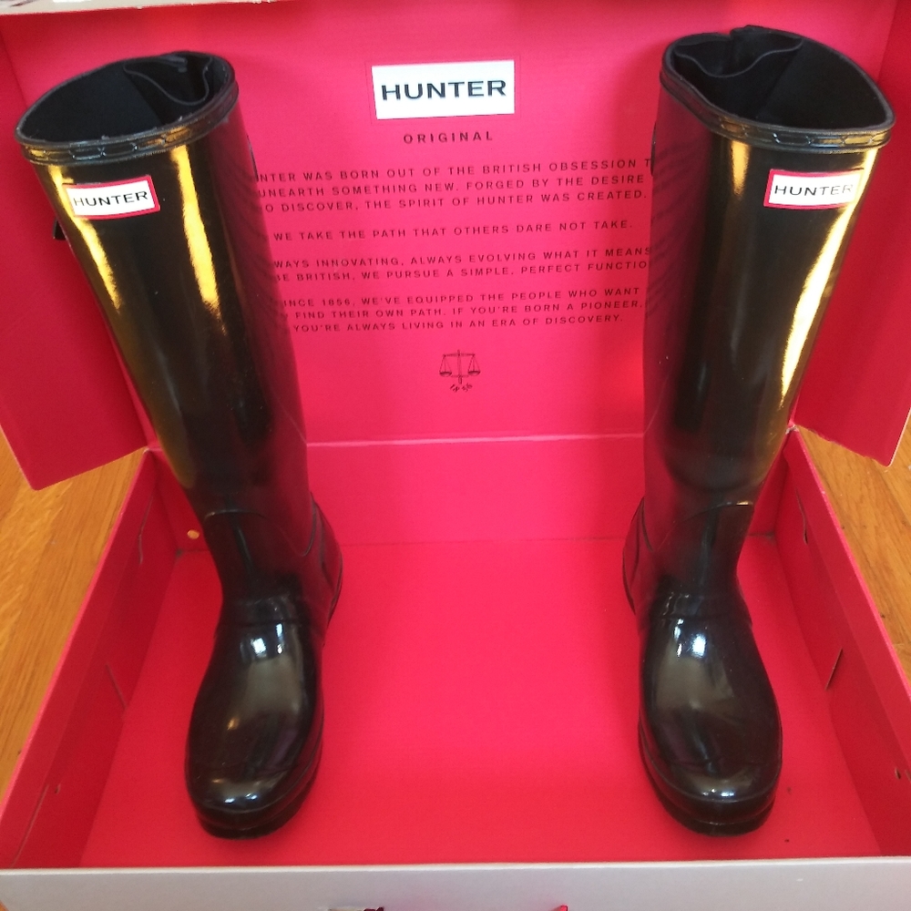 Hunter tall high gloss black rainboots